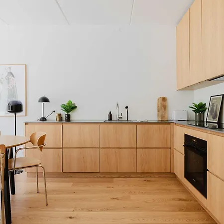 Luxury With Harbor Views 2